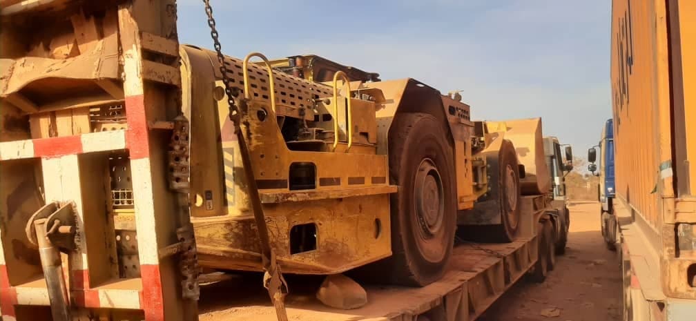 Project Cargo Signage