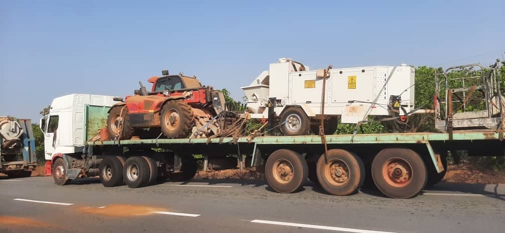 Project Cargo Signage